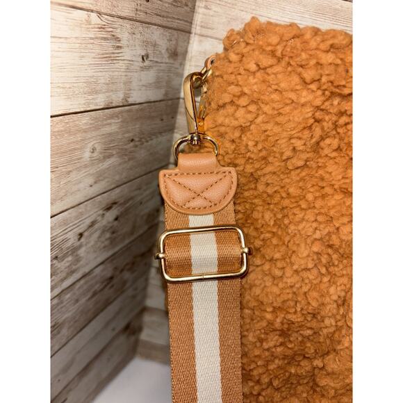 Bumble Bella by Jill Martin Sherpa Bag Brown Tan Fuzzy Plushie Crossbody New - Picture 4 of 8